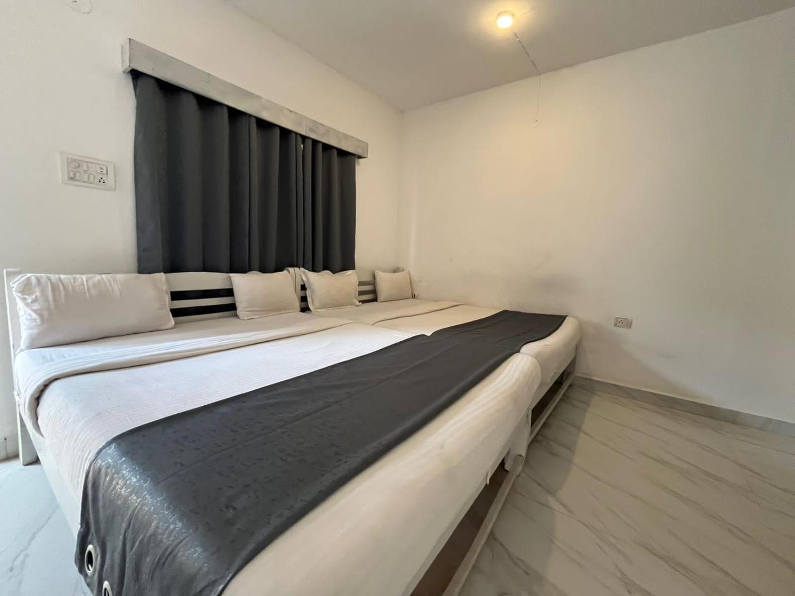 Mehar Rooms Baga Exteriér fotografie