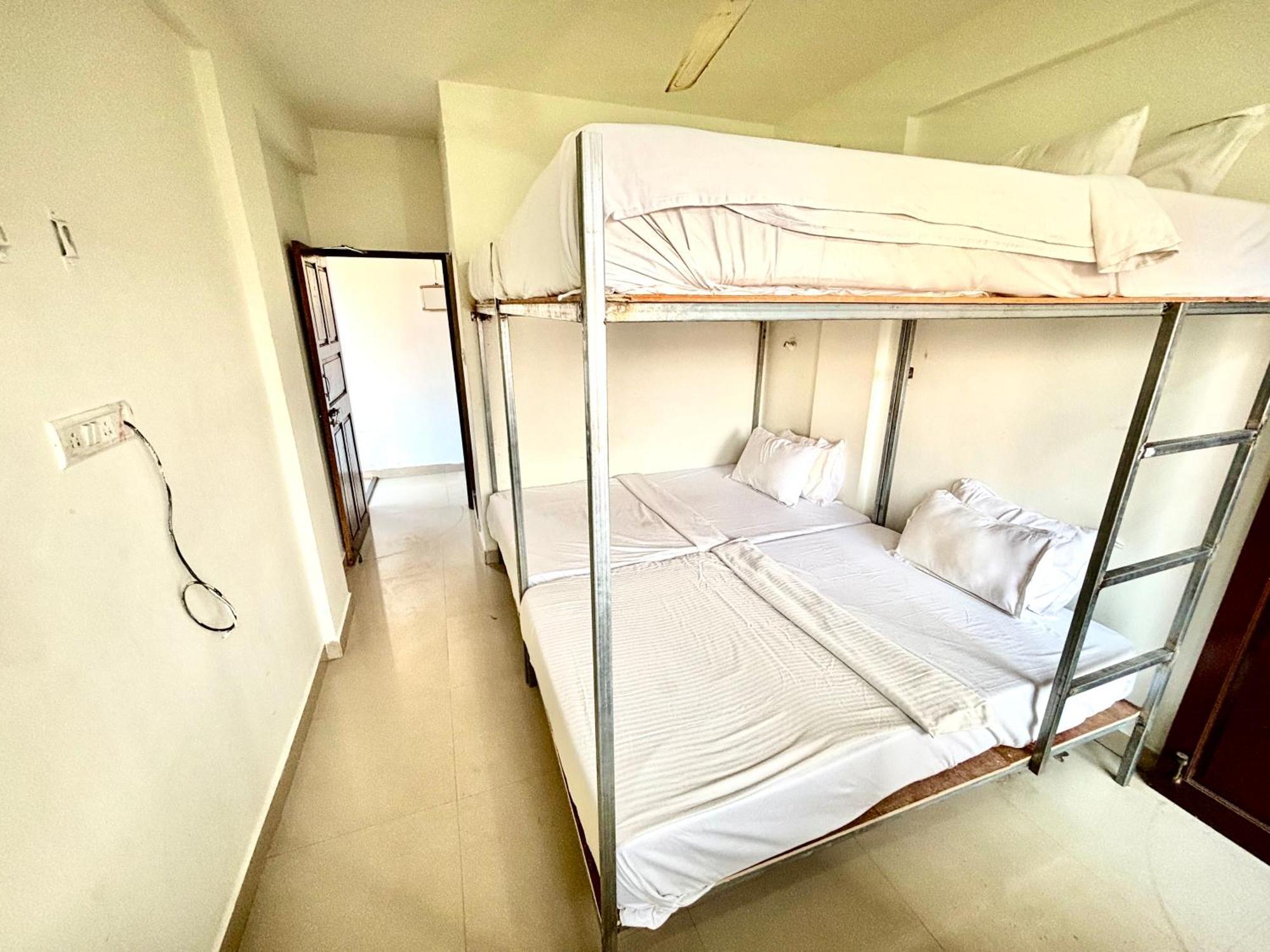 Mehar Rooms Baga Exteriér fotografie